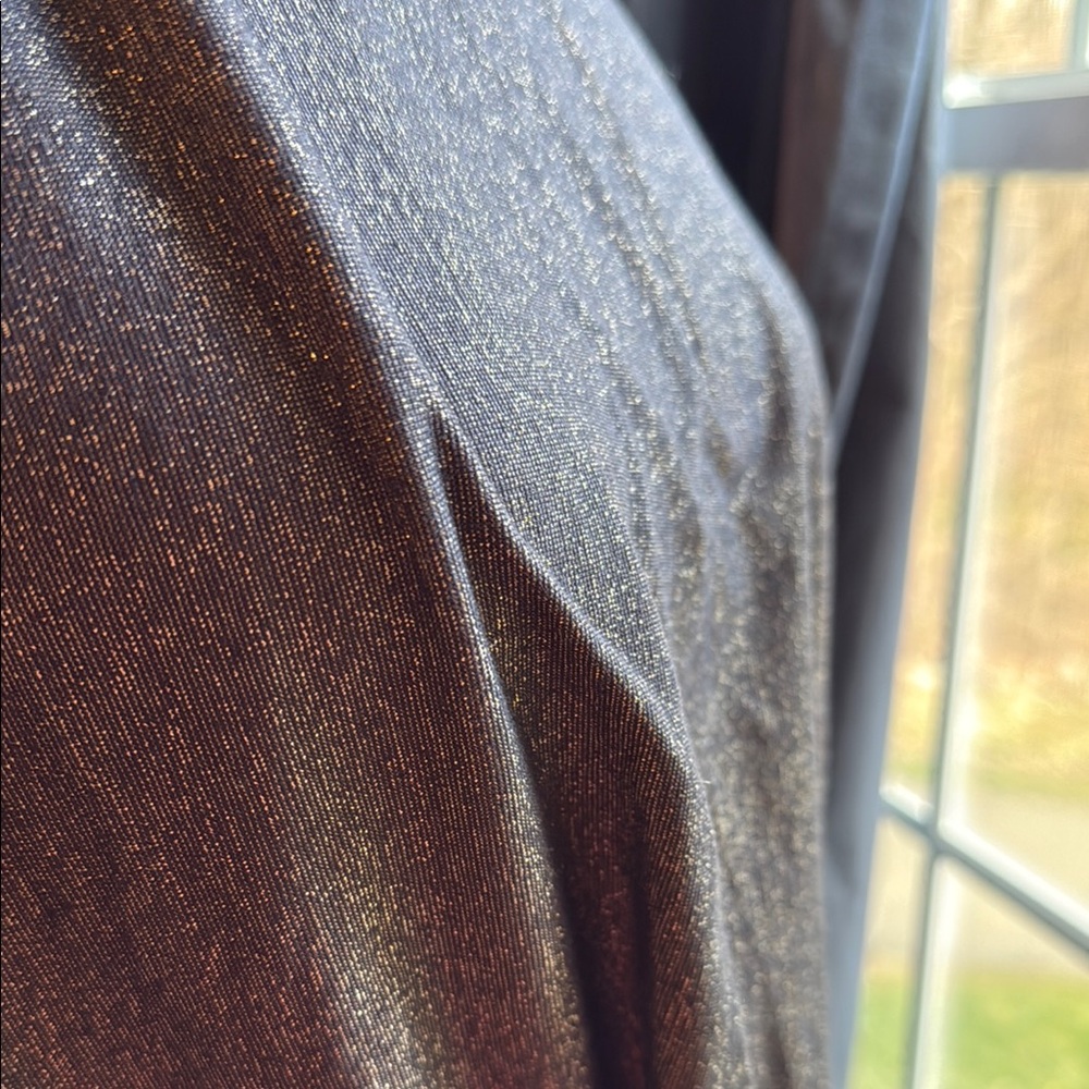 NWT LULULEMON crescent tee Metallic Gold Twist Front Top - Picture 5 of 5